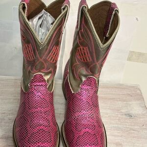 Justin Boots Kids Pink and Gold Boots size 5D new